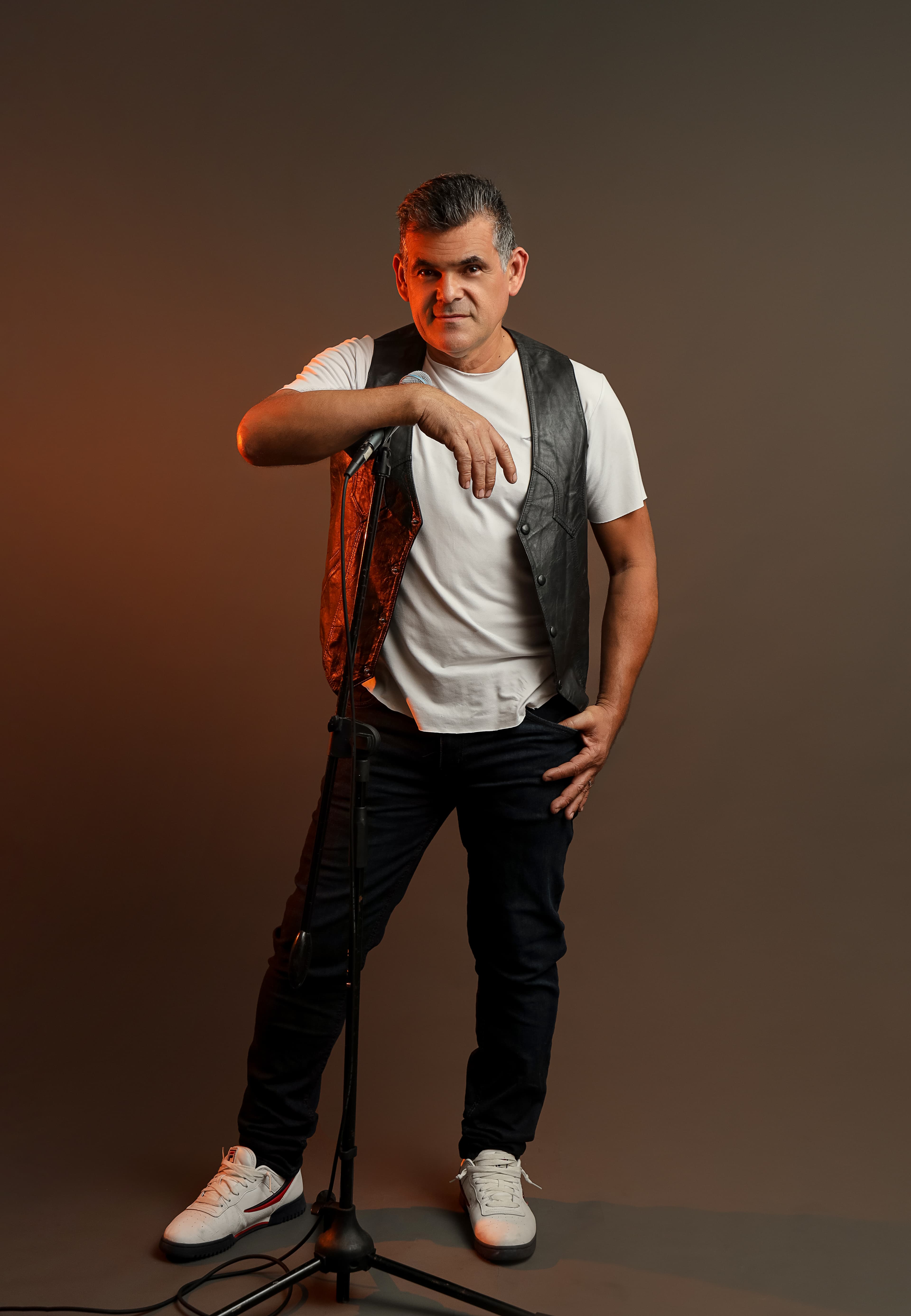 Marco Mesen Cantante Costa Rica